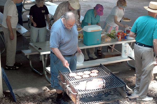 WAP PICNIC 6/19/04 - 25.jpg