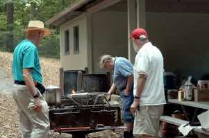 WAP PICNIC 6/19/04 - 7.jpg