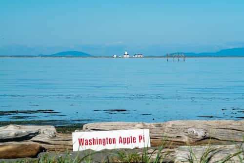 A Washington Apple Pi meeting held near New Dungeness Light
